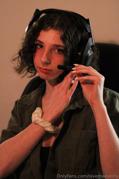 Lovemaevenly model nudes archive