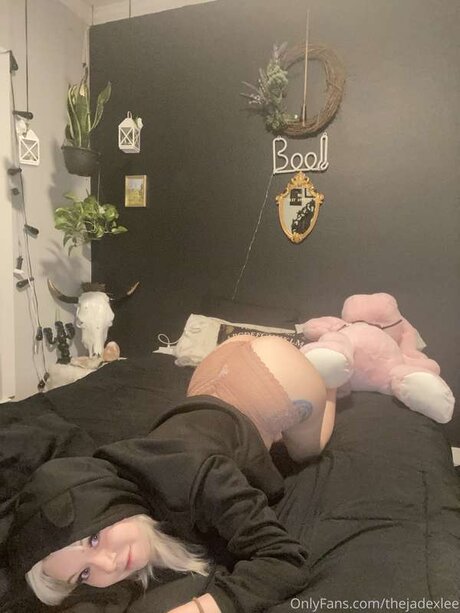 Thejadexlee hot actress photos