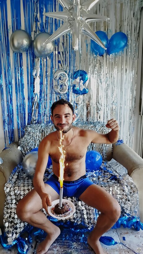 Aleklucian top star photos