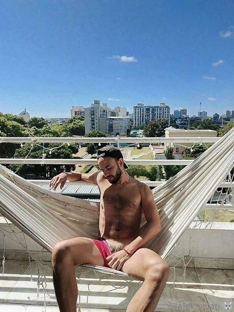 Aleklucian best actress image