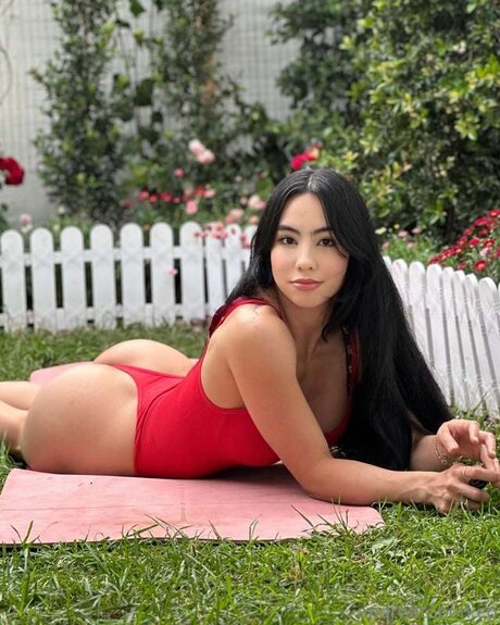 Andreatobon Co free actress archive