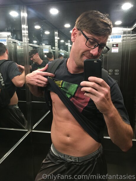 Mikefantasies nude pornstar picture