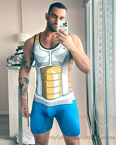 Luezequielfree nudes actress pics