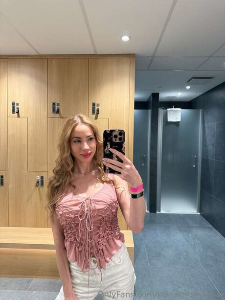 model onlyfans free nude pictures