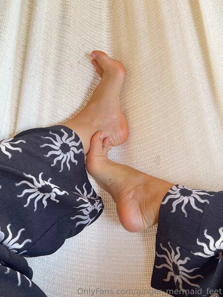 Ginger Mermaid Feet xxx model pic