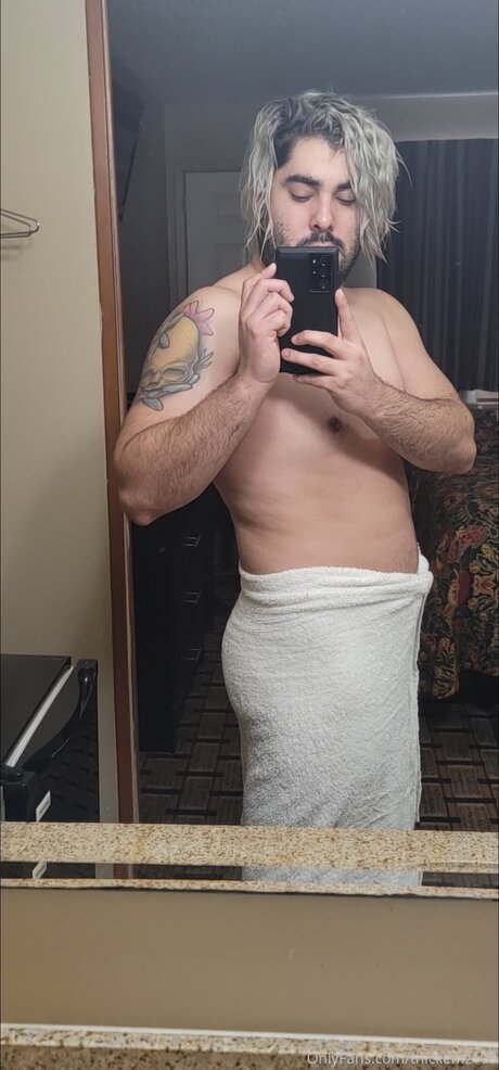 Thickemz999 naked actress images