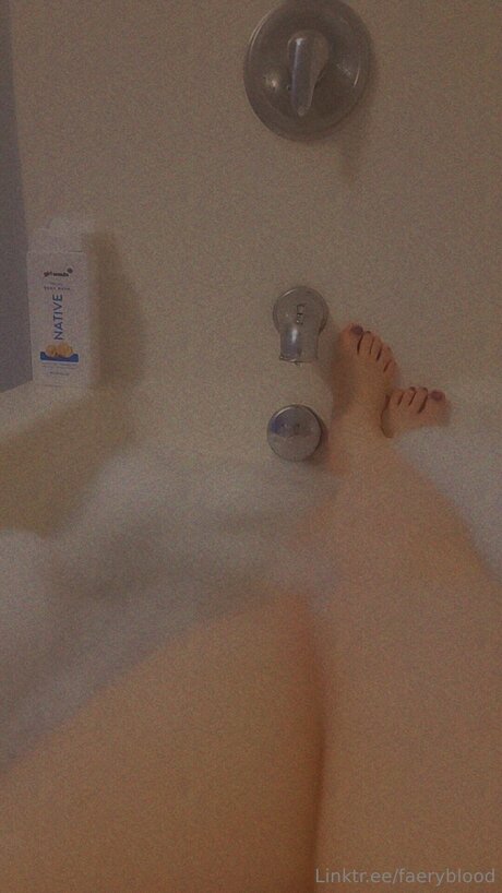 Faerielewd nude star img