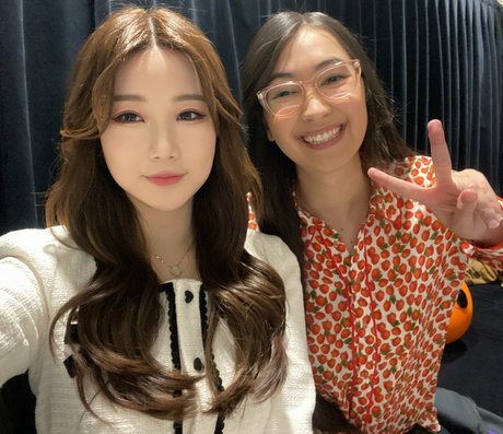 Ovilee May art actress img