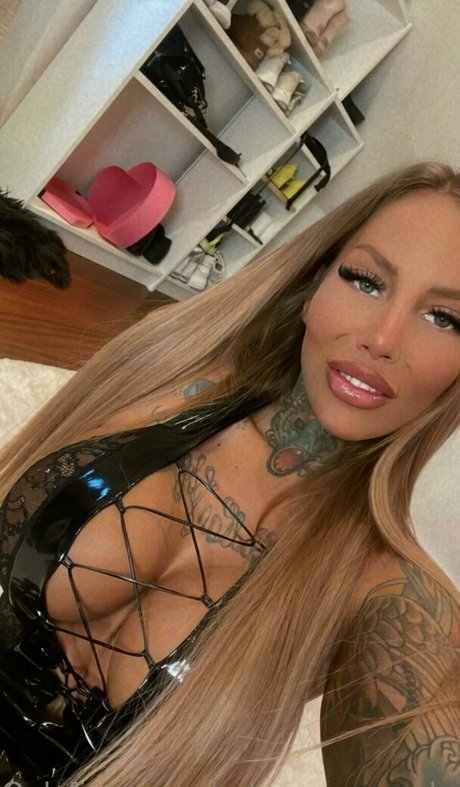 schwarzemamba89 erotic actress galleries