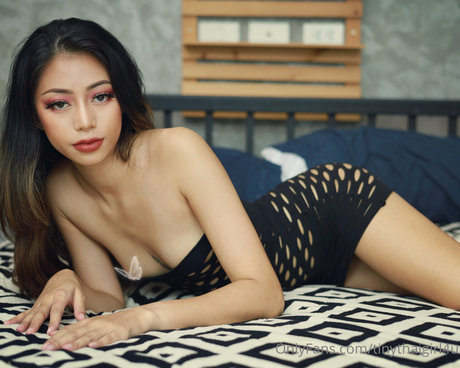 tinythaigirl4u pornstar nude img