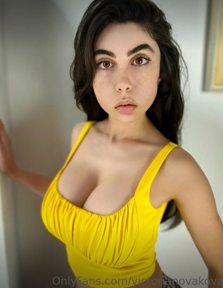 victorianovakova star sexy picture