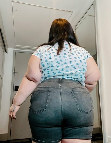 stuffingkit exclusive actress pics