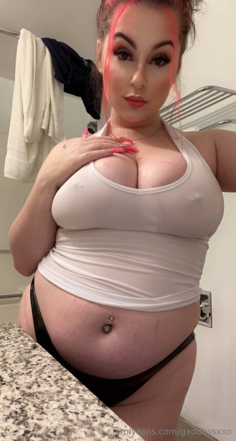 gxddessxxo model adult pics