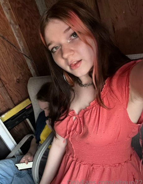 altpup22 free star photos