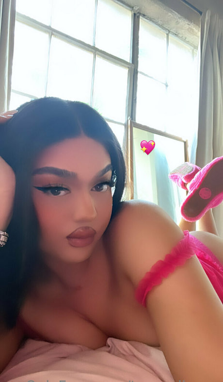 trangolina xxx actress pics