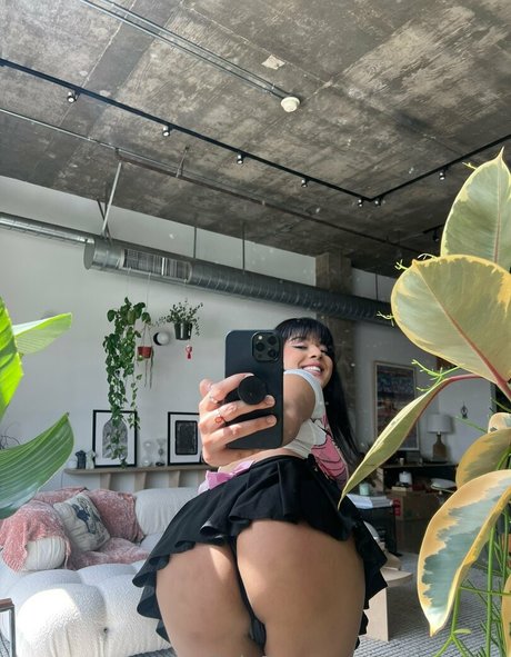 trangolina sexy star photo