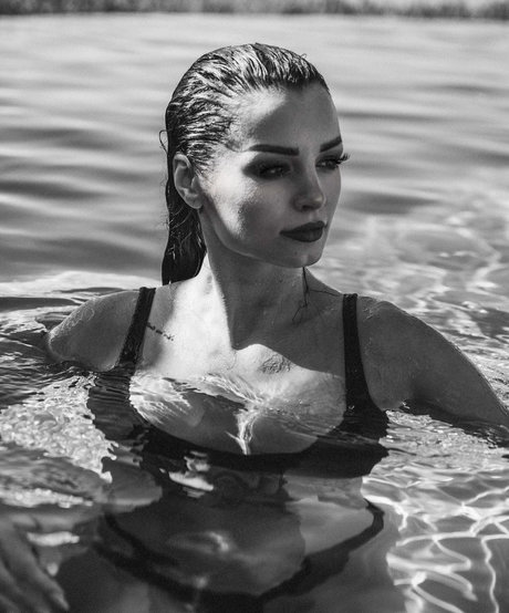 PaigeWWE pretty actress galleries