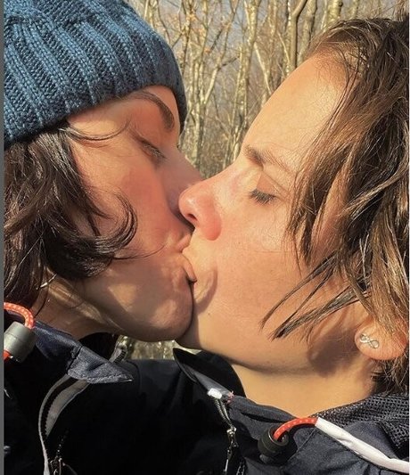 Lez Femmes high quality star img