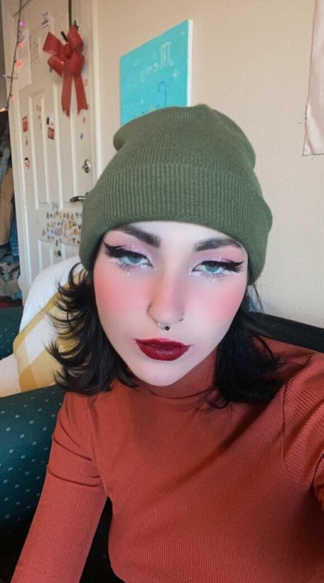 fairyyspit2 perfect actress pics