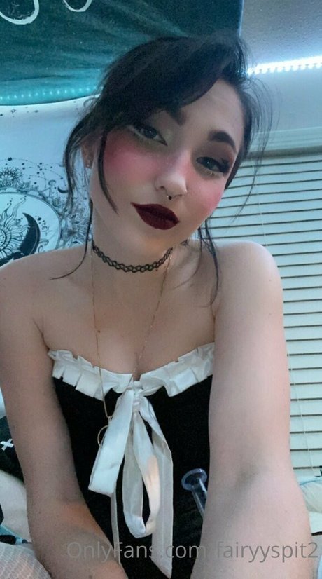 fairyyspit2 pornstar nude photo
