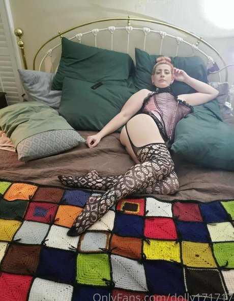 aspookydoll star top gallery