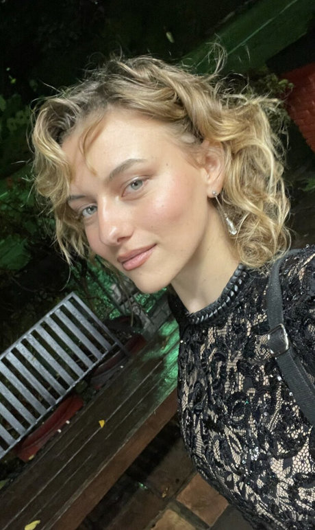 Ella Kernkamp nice model pic