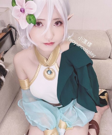 Twoyun model nudes images