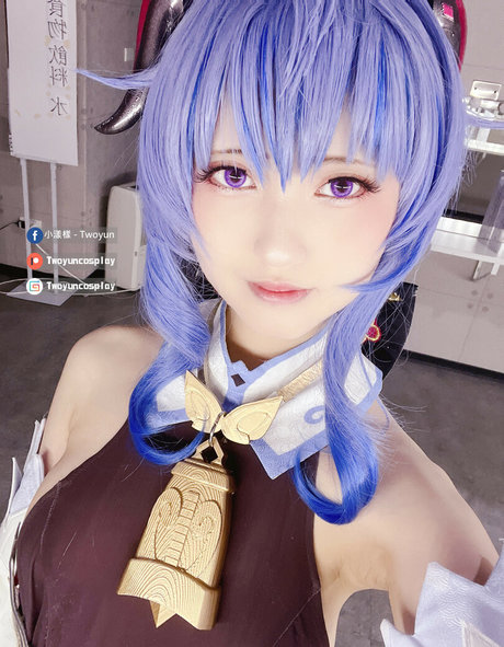 Twoyun star pornographic galleries