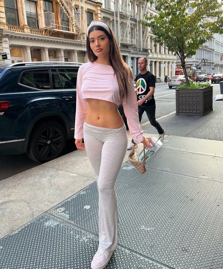 Daniella Salvi top model gallery