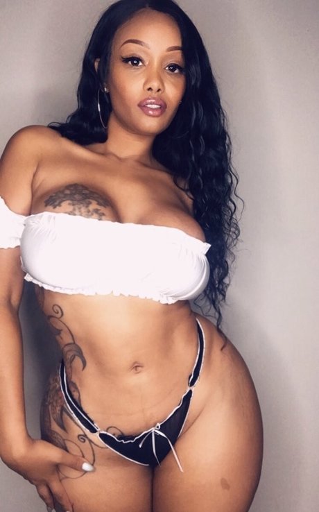 goth trans onlyfans exclusive images