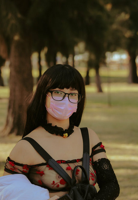 lachicaspider xxx model photos