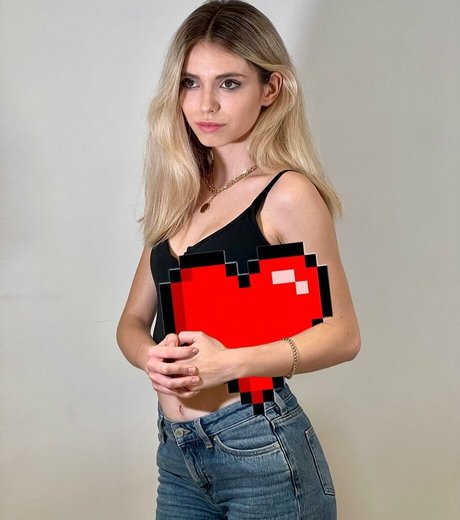 Anna Cramling pornstar pictures