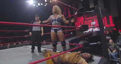 Mickie James sexy actress picture