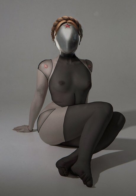 hioshicos high quality model image