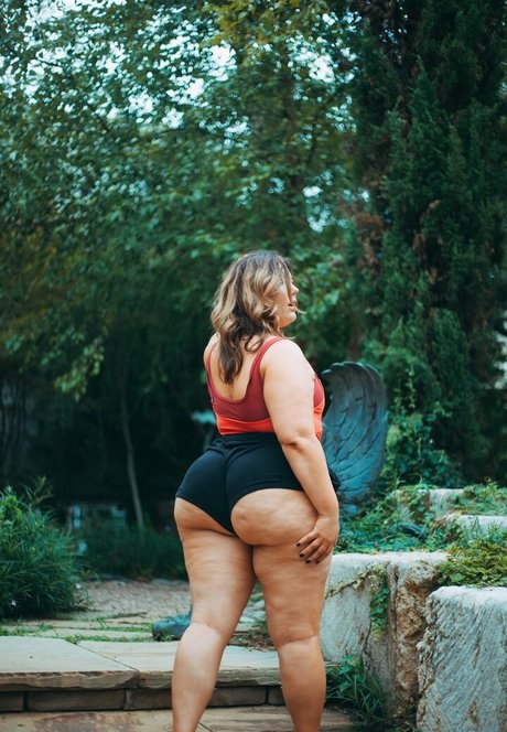 mom onlyfans nude picture