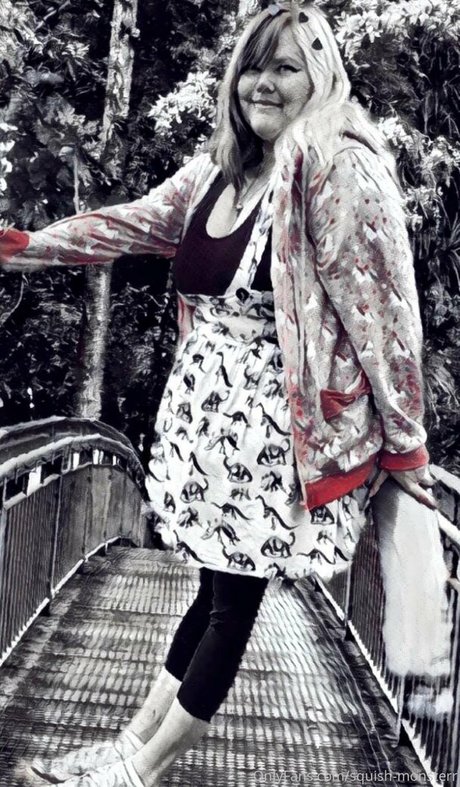 milf yoga onlyfans beautiful photo