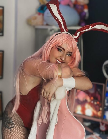 Sweet Vaa naked actress pics