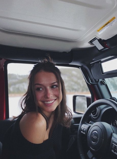 Josie Conely star pretty galleries