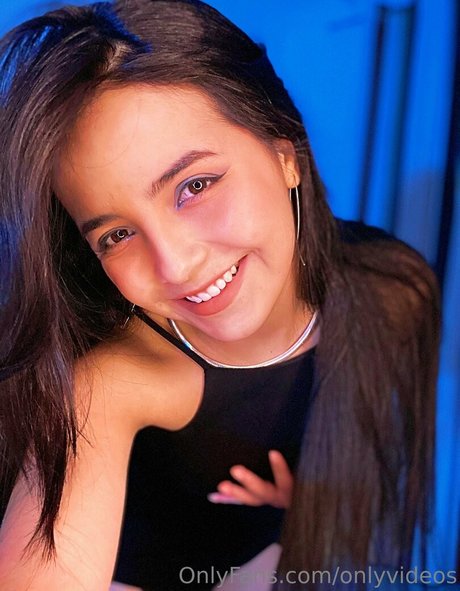 onlyvideos pretty actress image