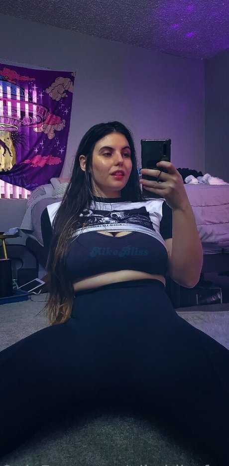 aikoblissfree perfect actress image