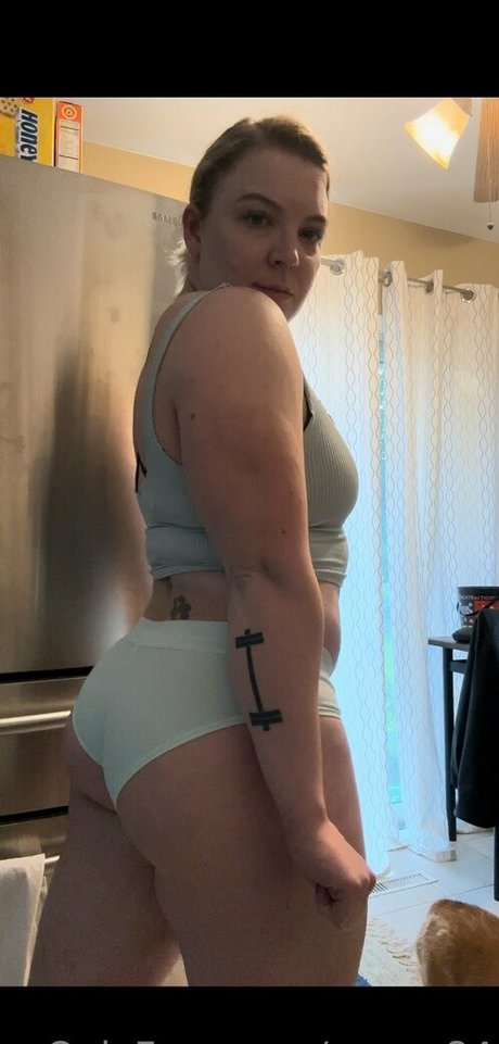 sunny84 star nudes pic