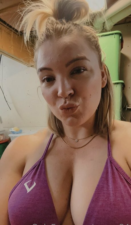 sunny84 top model pics