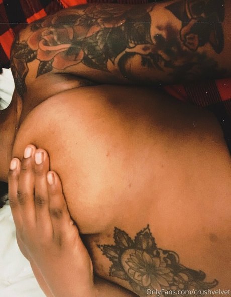 crushvelvet star pornographic photo