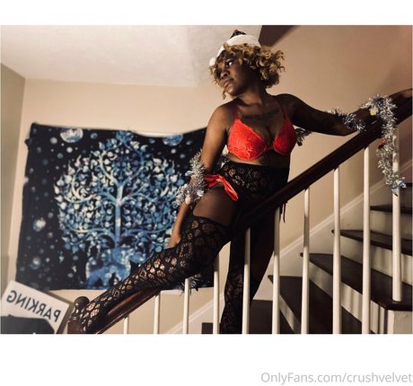 crushvelvet pornstar images