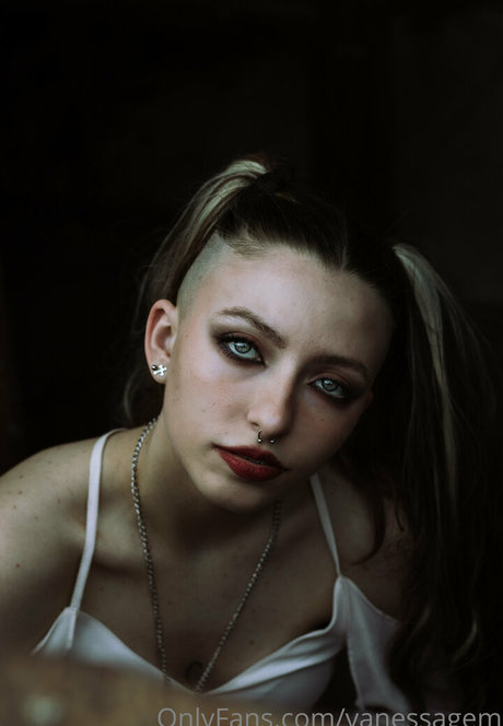 vanessagem pornstar adult picture