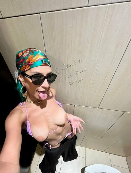 Selkieskins pornstar beautiful image