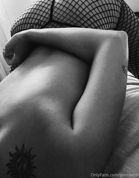 presssme model high quality photo