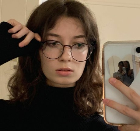 ASMR Alise nice model picture