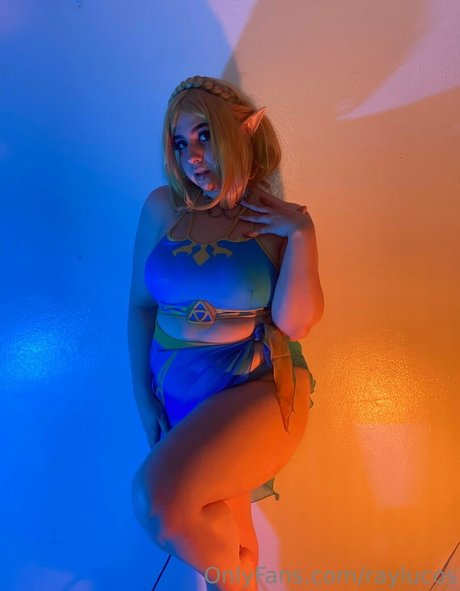 raylucos star pornographic photos