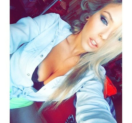 hooters onlyfans sex image